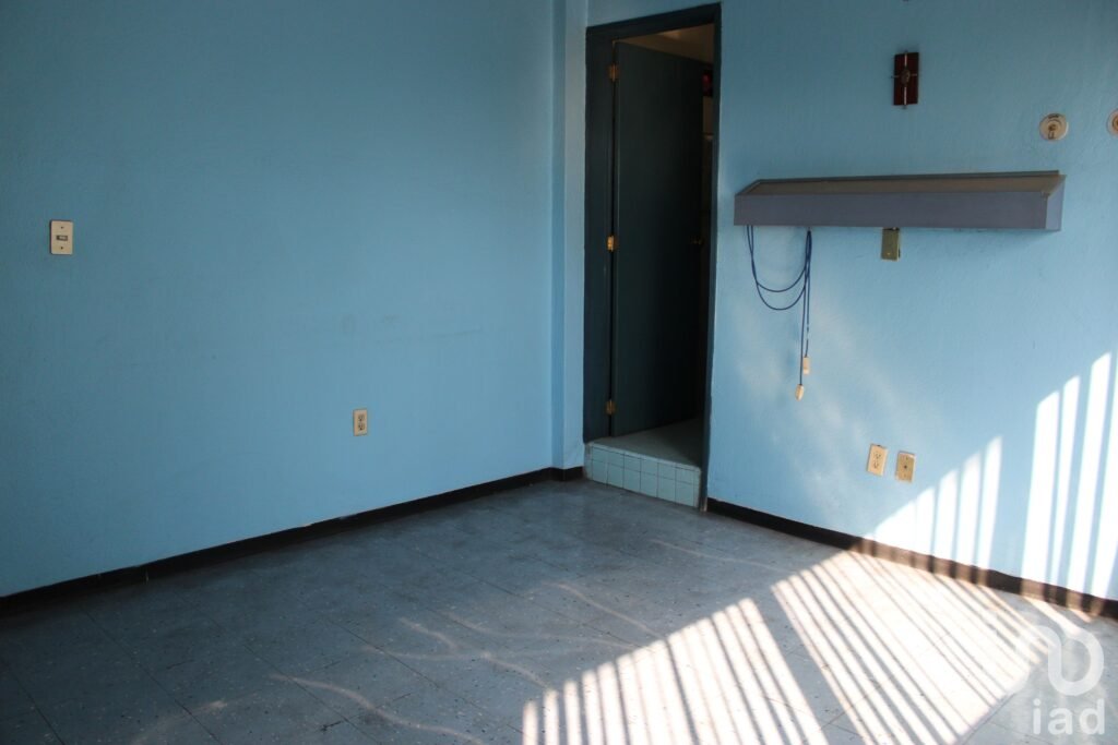 OFICINAS O ESCUELA EN RENTA EN ECATEPEC, VIA MORELOS, EDOMEX.