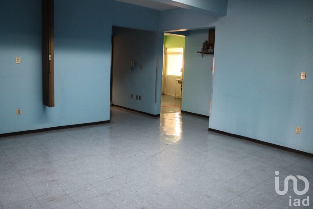 OFICINAS O ESCUELA EN RENTA EN ECATEPEC, VIA MORELOS, EDOMEX.