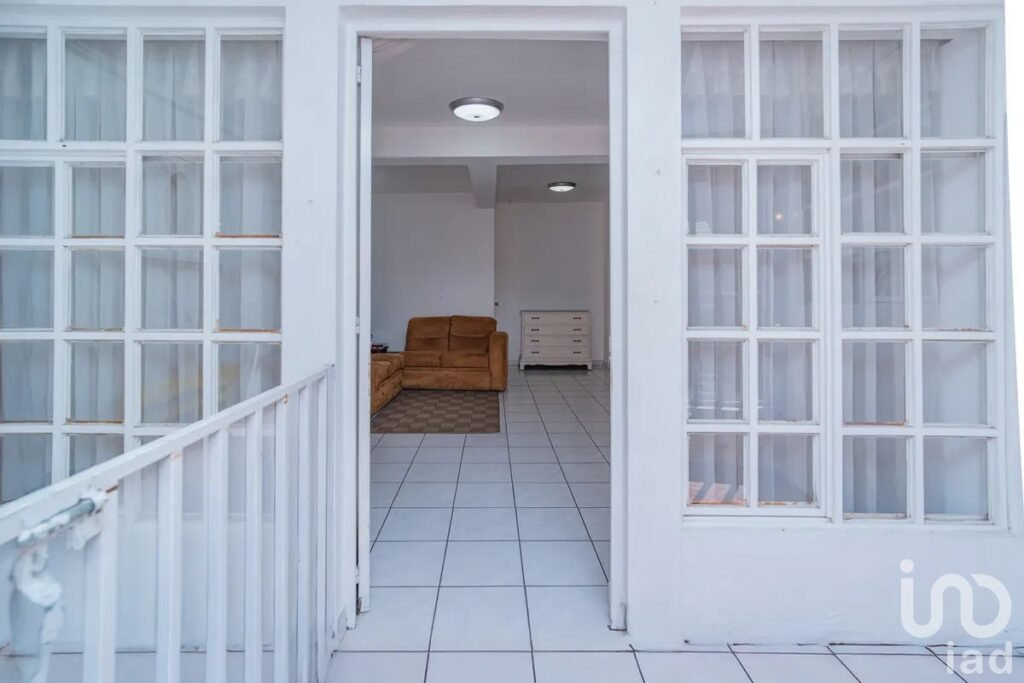 Propiedad con uso mixto sobre Lorenzo Boturini