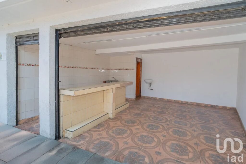 Propiedad con uso mixto sobre Lorenzo Boturini