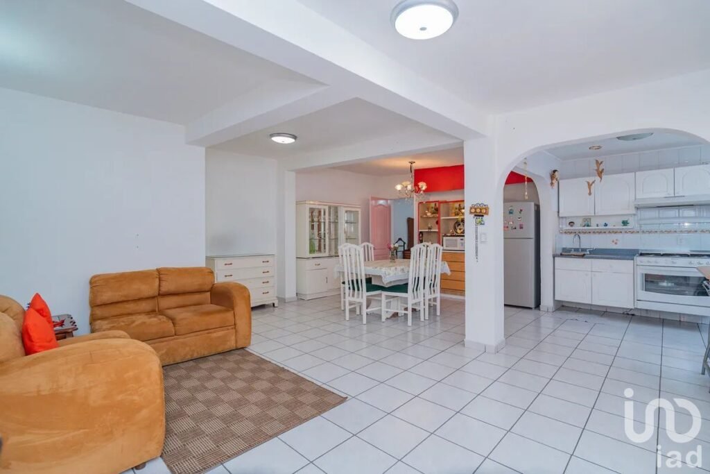 Propiedad con uso mixto sobre Lorenzo Boturini