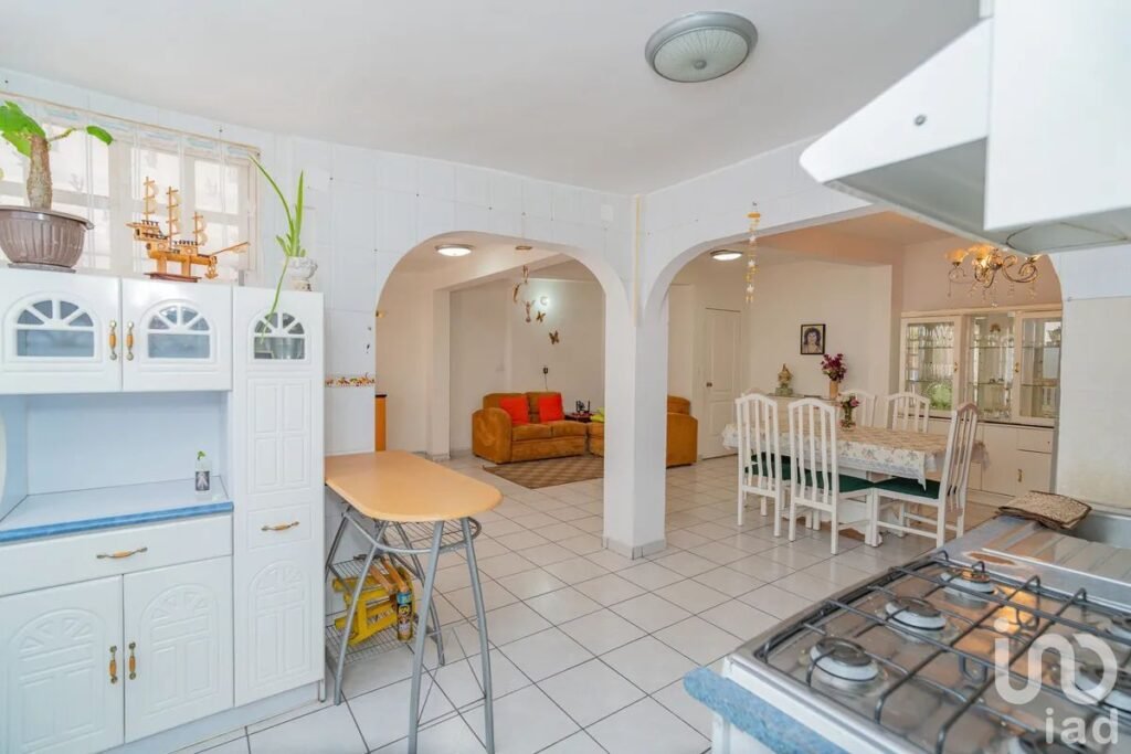 Propiedad con uso mixto sobre Lorenzo Boturini