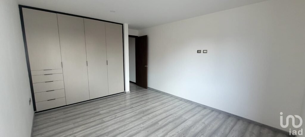 Amplia casa en venta en Ex-hacienda Morillotla (cerca de universidades: UDLAP y UVM)