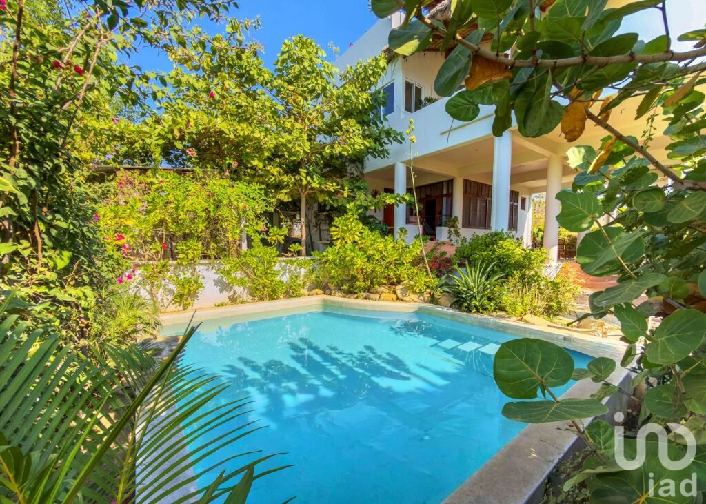 CASA EN VENTA EN ESPERANZA VERDE, PUERTO ESCONDIDO