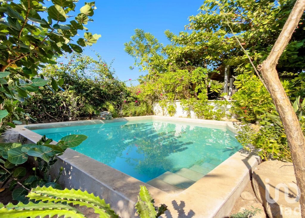 CASA EN VENTA EN ESPERANZA VERDE, PUERTO ESCONDIDO