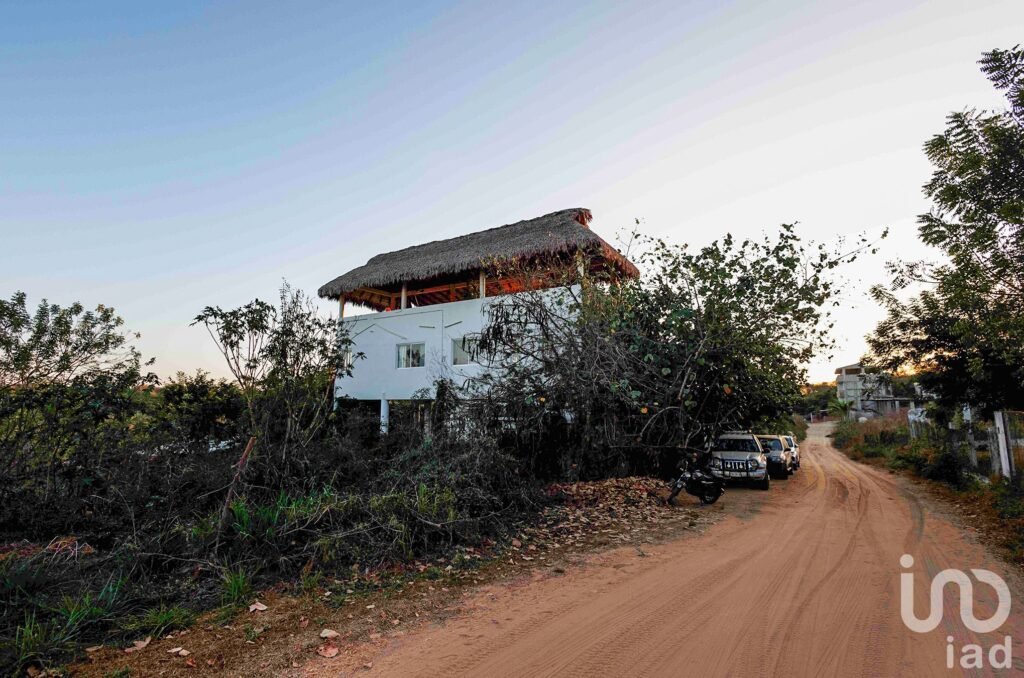 CASA EN VENTA EN ESPERANZA VERDE, PUERTO ESCONDIDO