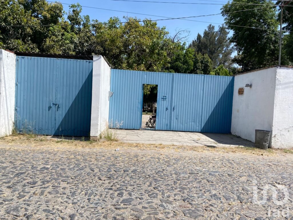 SE VENDE EN LOS GAVILANES ORIENTE GRANJA TLAJOMULCO DE ZUÑIGA JALISCO