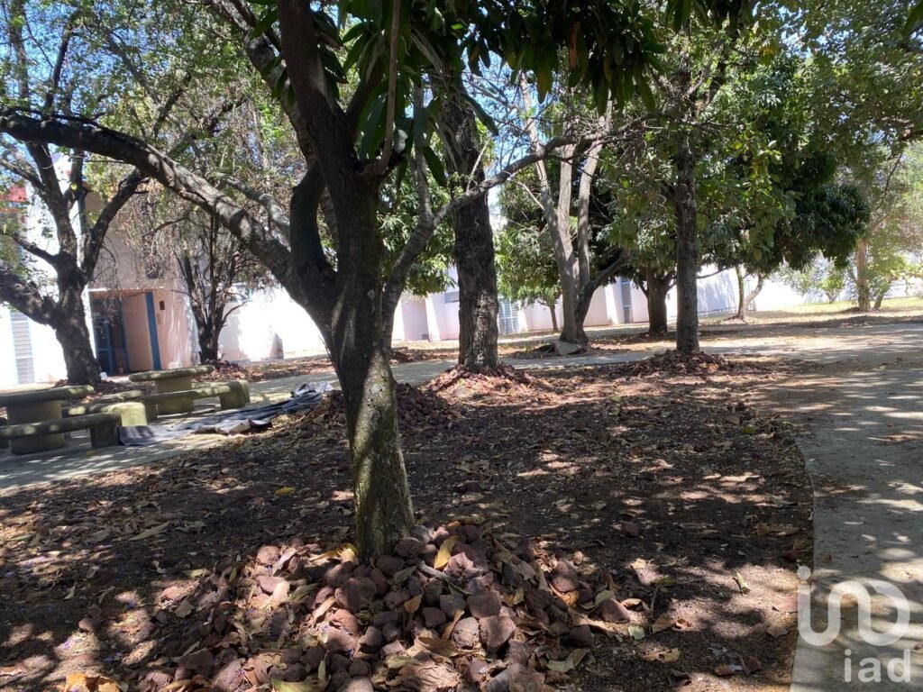 SE VENDE EN LOS GAVILANES ORIENTE GRANJA TLAJOMULCO DE ZUÑIGA JALISCO