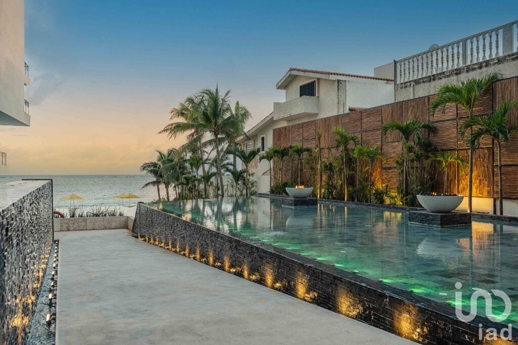 Estudio amueblado en resort frente al mar con vista al atardecer en Puerto Morelos.