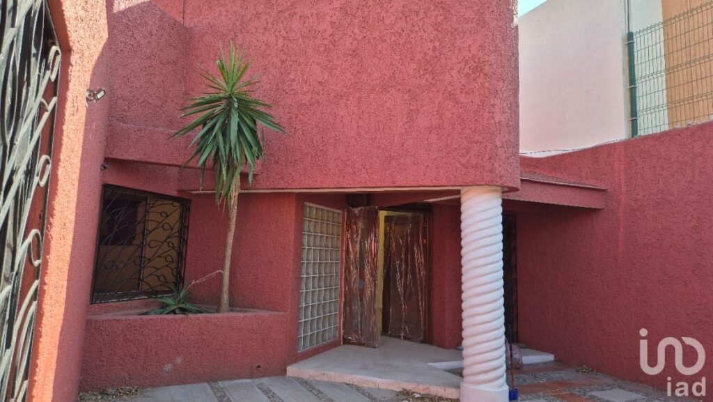 CASA EN RENTA, UN PISO EN RESIDENCIAL CAMPESTRE, IRAPUATO GTO. - 2348183 casas en renta casa en renta un piso en residencial campestre irapuato gto 287071