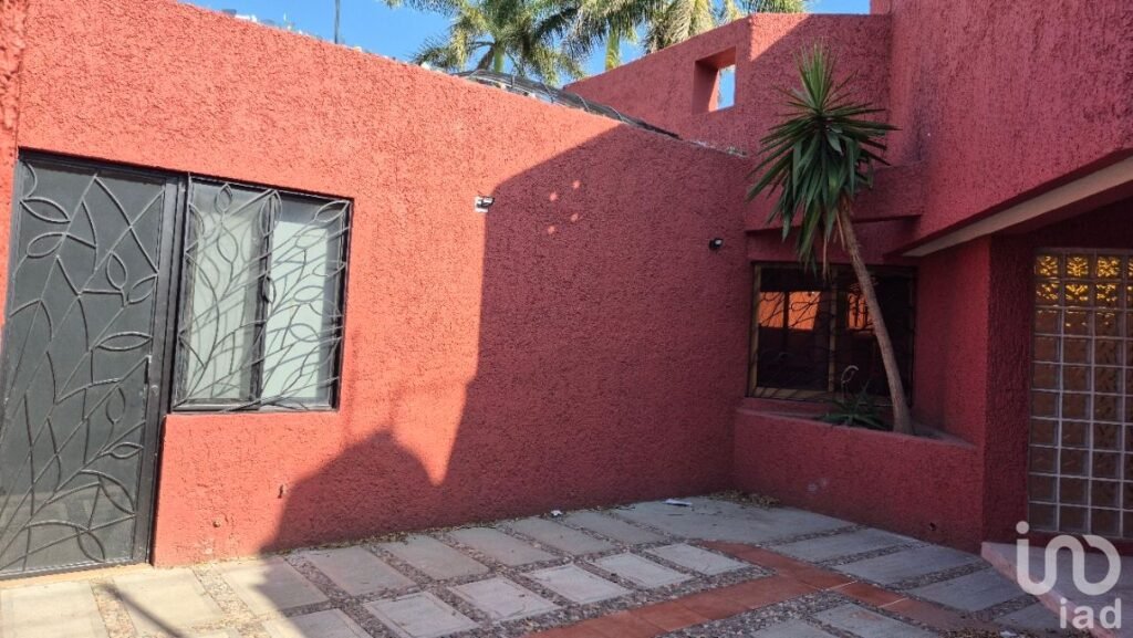 CASA EN RENTA, UN PISO EN RESIDENCIAL CAMPESTRE, IRAPUATO GTO.