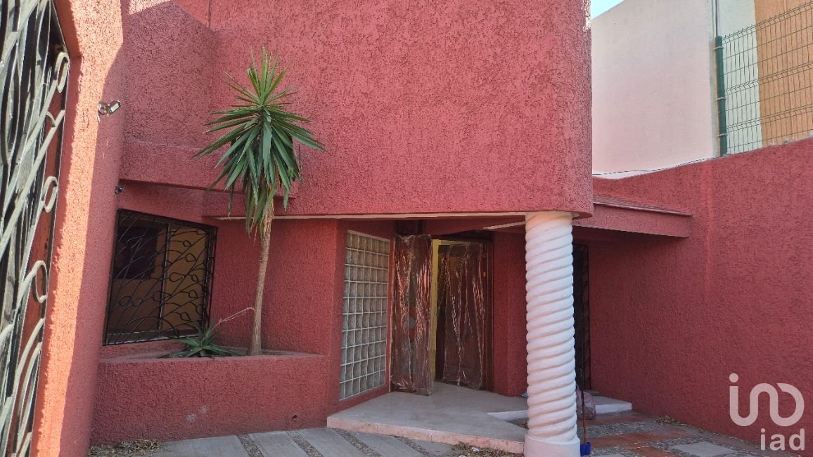 CASA EN RENTA, UN PISO EN RESIDENCIAL CAMPESTRE, IRAPUATO GTO.