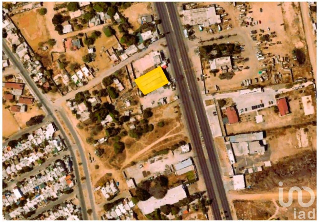 Se vende bodega comercial en La Paz, BCS con excelente ubicación en Blvd. Forjadores