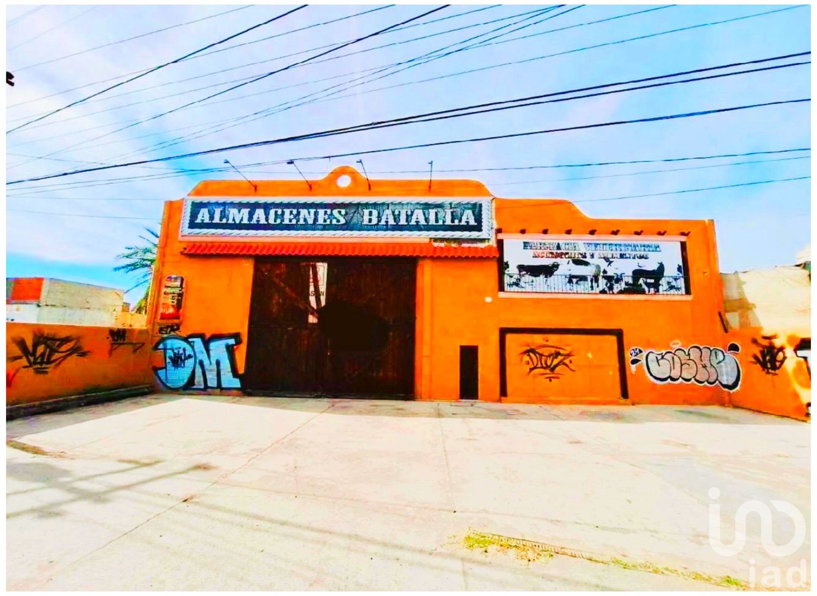 Se vende bodega comercial en La Paz, BCS con excelente ubicación en Blvd. Forjadores