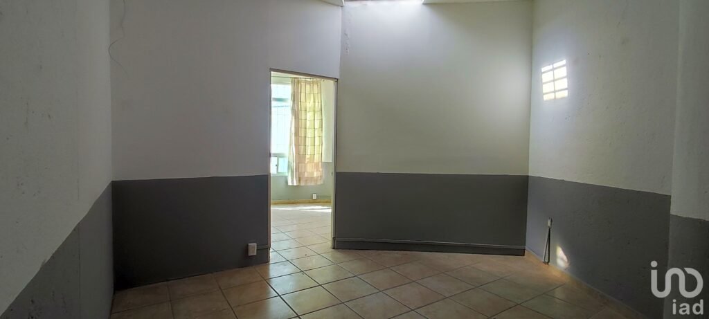 VENTA DE OFICINA EN JURIQUILLA, QUERETARO