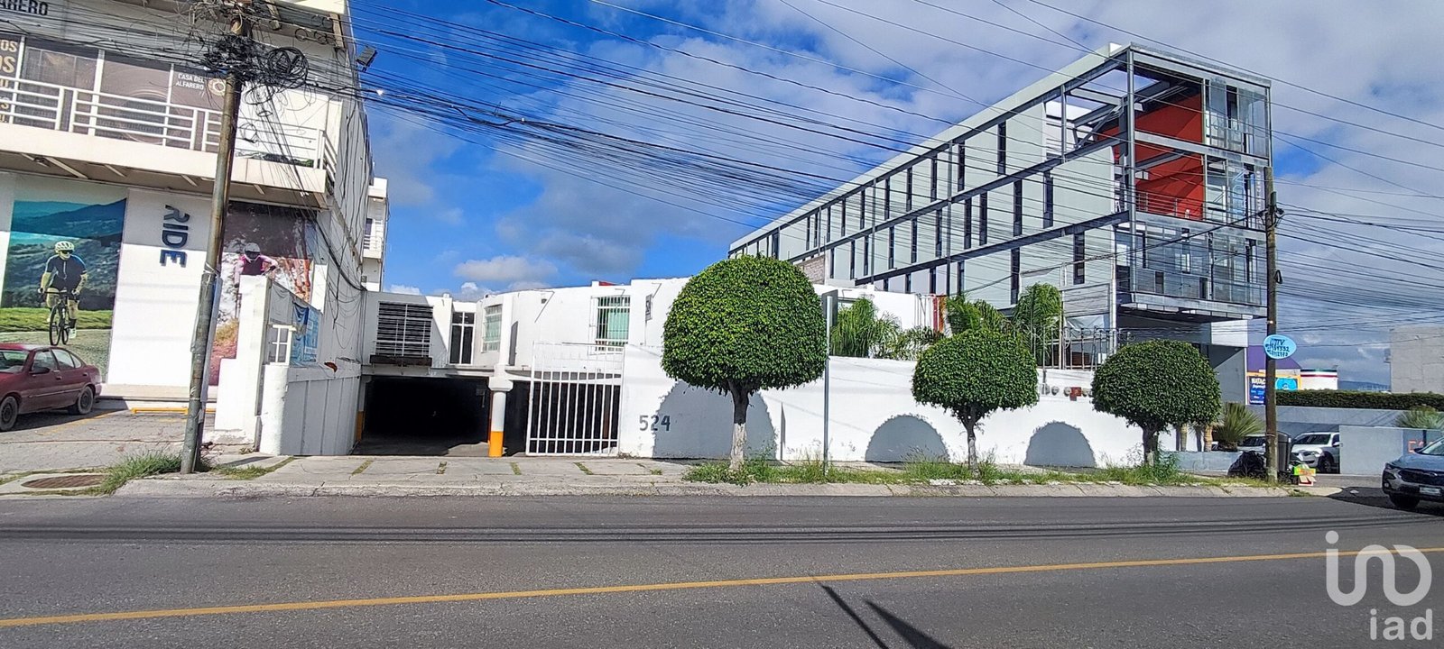 VENTA DE OFICINA EN JURIQUILLA, QUERETARO