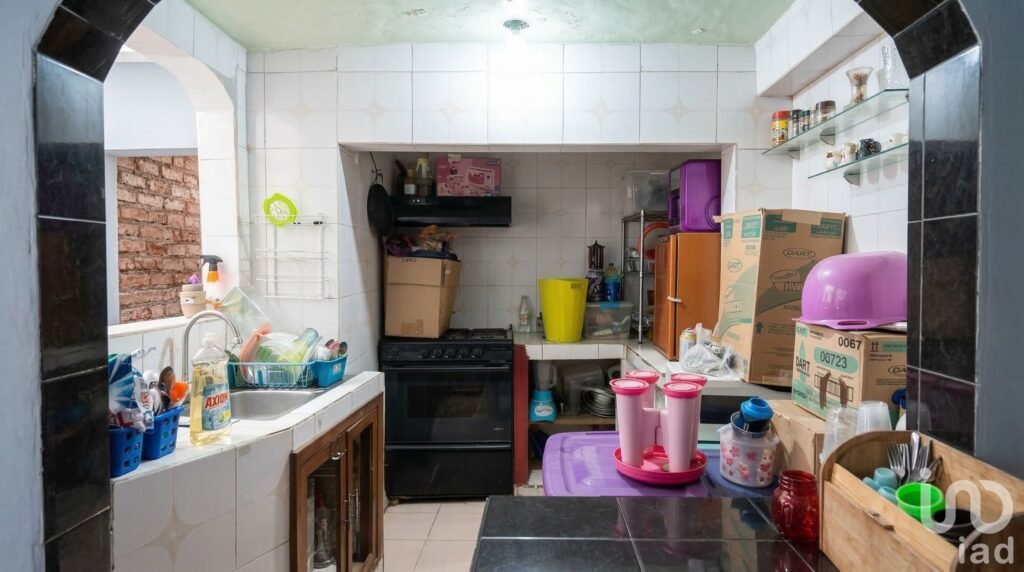 Venta de Casa con 3 departamentos separados. ¡Potencial de triple renta!