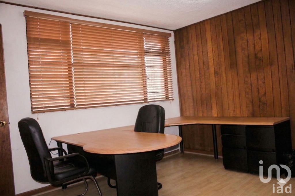 Venta de Casa en Coyoacan con Uso de Suelo Múltiple: Residencial, Oficinas, Clinica o Escuela