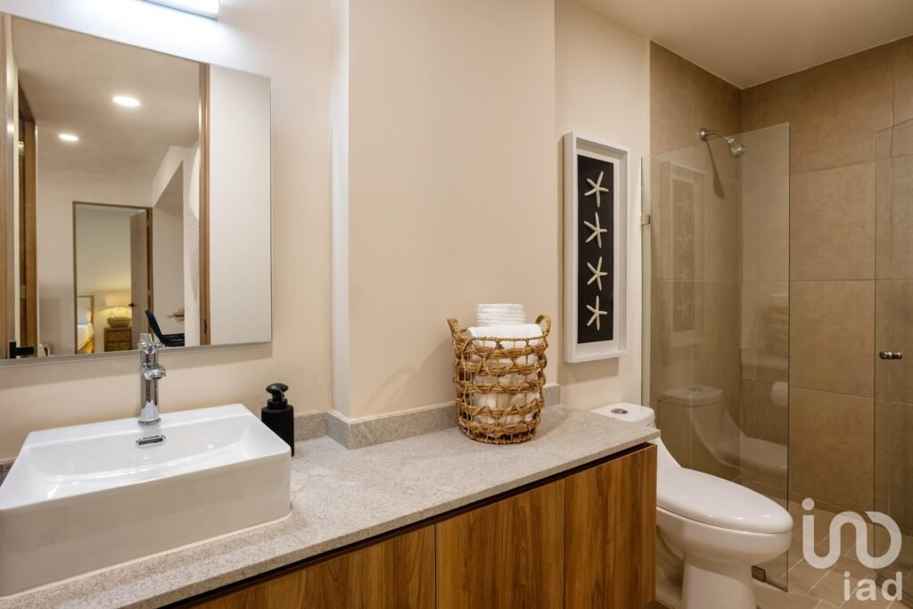 Departamento en venta 2 recámaras frente a Laguna Nichupté de Cancun.