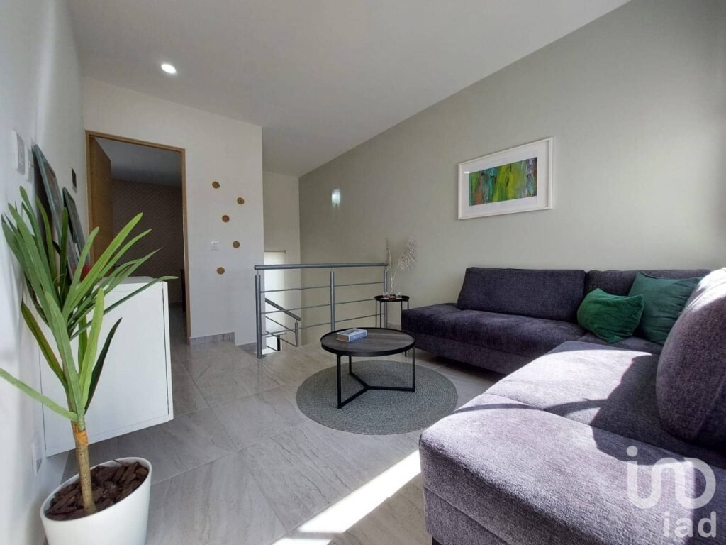 CASA EN VENTA CON RECAMARA EN PLANTA BAJA Y ALBERCA, LOMAS DE ANGELOPOLIS, PUEBLA