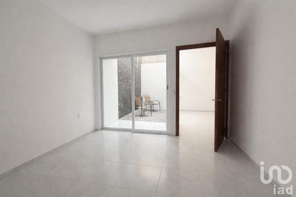 CASA  EN VENTA EN LADERA DE LA LOMA AL NORTE PTE DE TUXTLA GTZ