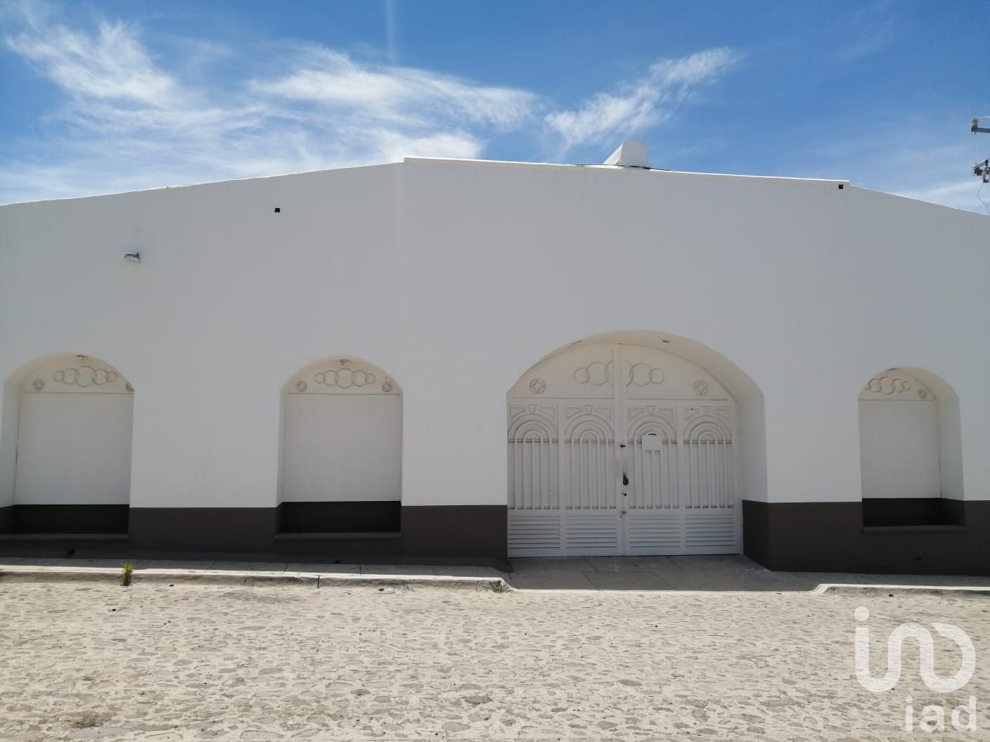 Ubicación Estratégica Bodega 582 m² Cerca de Autopista Mex-Qro Lista para Operación