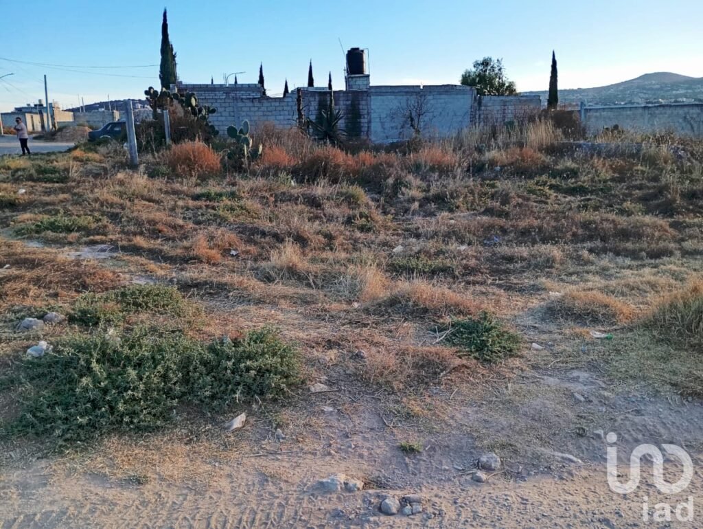 TERRENO EN VENTA DE 1400 M2  CON CASA DE 130 M2 LOMA BONITA PACHUCA
