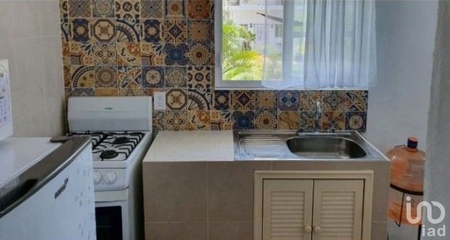 Venta de Casa con 10 Bungalós en Cuautla