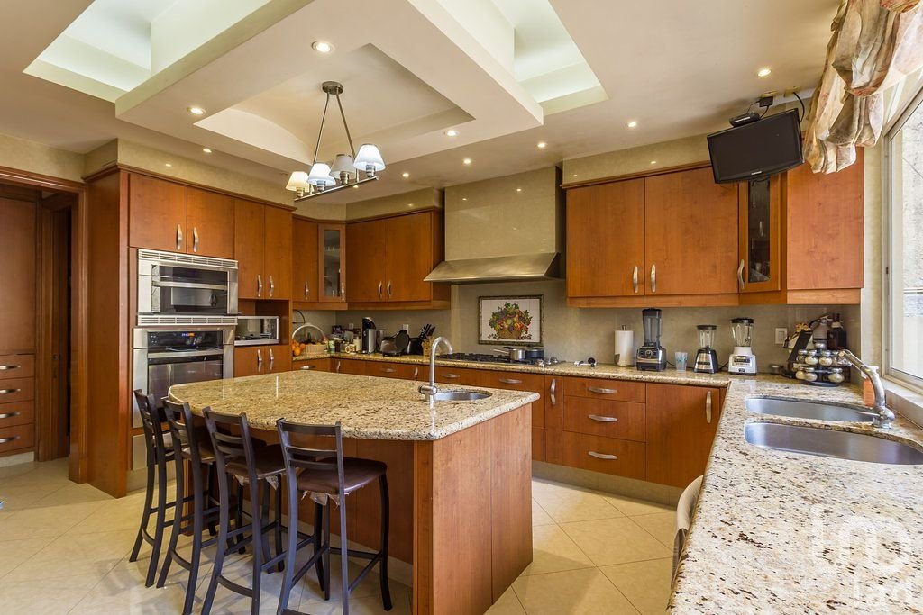 Casa en venta en exclusivo condominio de 6 casas en Bosques de las Lomas