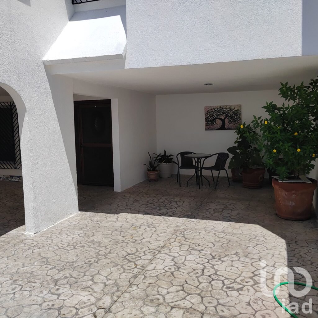 Casa Sola en Venta Pensiones, Mérida, Yucatanamplia y remodelada