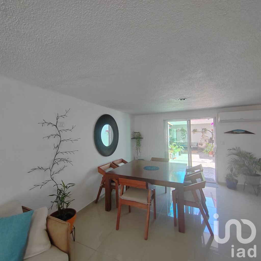 Casa Sola en Venta Pensiones, Mérida, Yucatanamplia y remodelada
