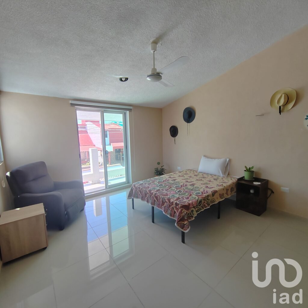 Casa Sola en Venta Pensiones, Mérida, Yucatanamplia y remodelada