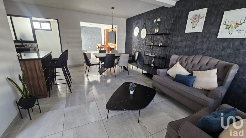 CASA EN VENTA EN ZAKIA