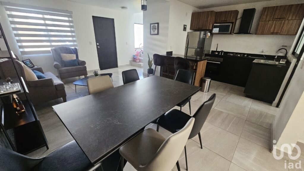 CASA EN VENTA EN ZAKIA