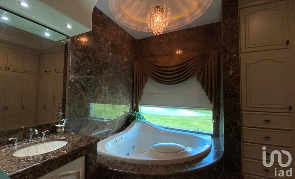 SE VENDE RESIDENCIA A PUERTA CERRADA CON TODO Y MUEBLES EN EL CONDOMINIO MARINA MAZATLAN