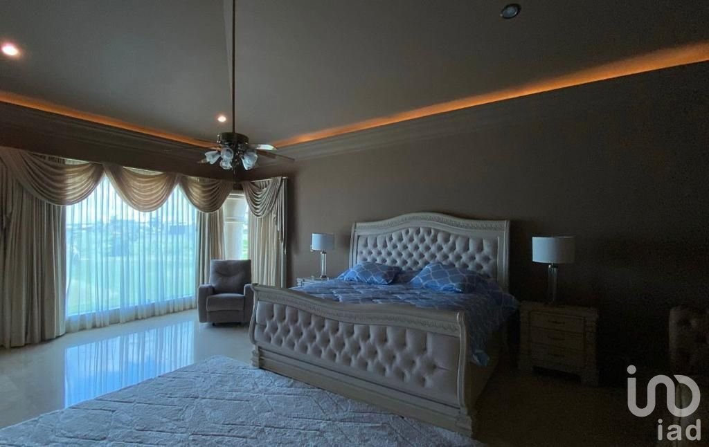 SE VENDE RESIDENCIA A PUERTA CERRADA CON TODO Y MUEBLES EN EL CONDOMINIO MARINA MAZATLAN