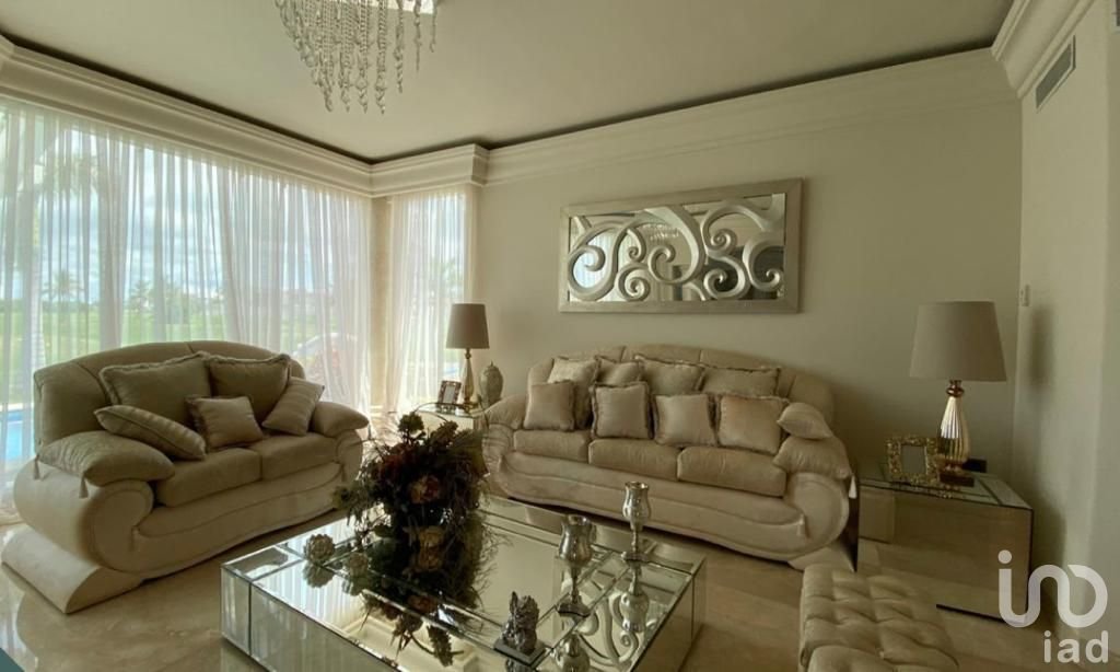 SE VENDE RESIDENCIA A PUERTA CERRADA CON TODO Y MUEBLES EN EL CONDOMINIO MARINA MAZATLAN