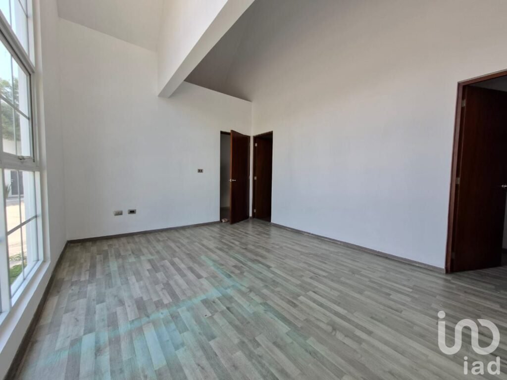 CASA EN VENTA EN ALTO LAGO CON RECAMARA EN PLANTA BAJA Y BANO COMPLETO
