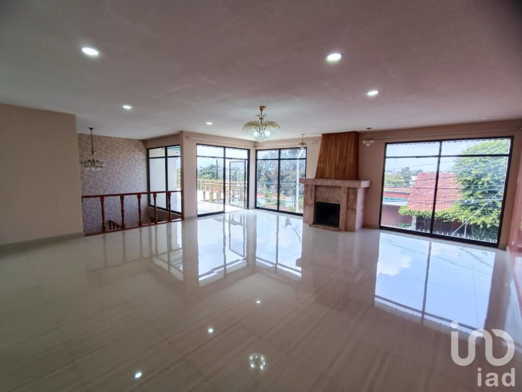 CASA EN VENTA EN VILLA SATELITE CALERA