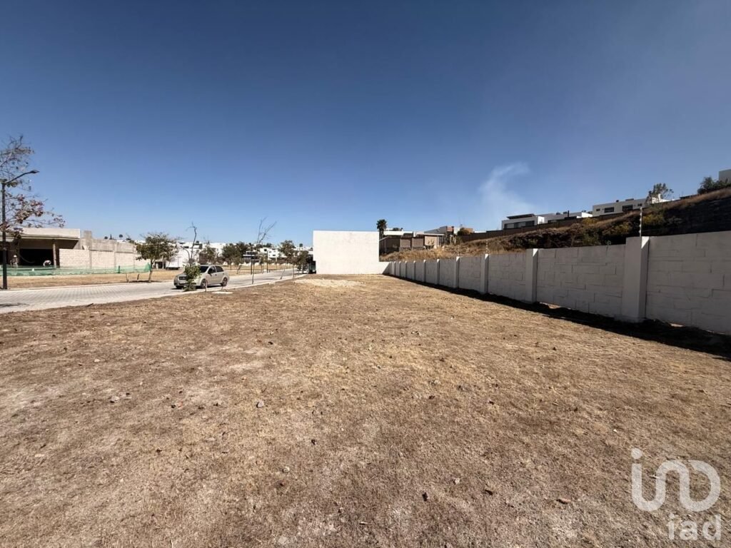 TERRENO EN PARQUE ALVEA, LOMAS DE ANGELOPOLIS