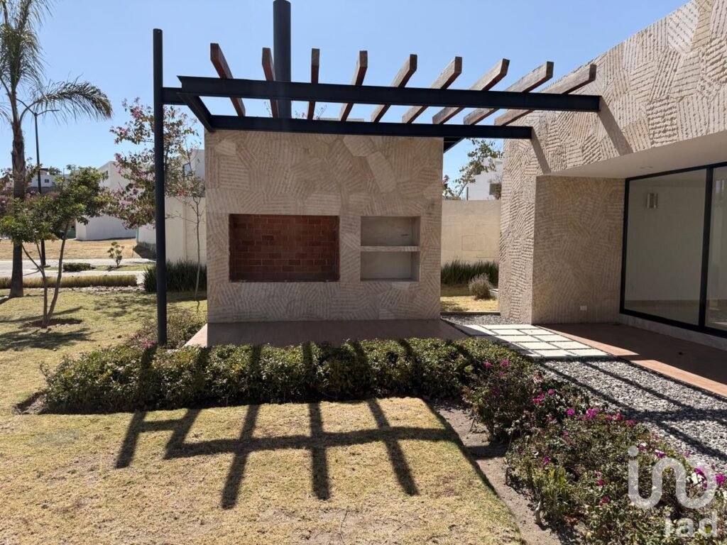 TERRENO EN PARQUE ALVEA, LOMAS DE ANGELOPOLIS