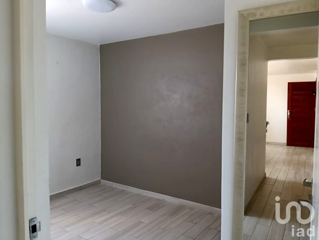 Renta departamento remodelado, Iztapalapa casi esquina Periferico Oriente