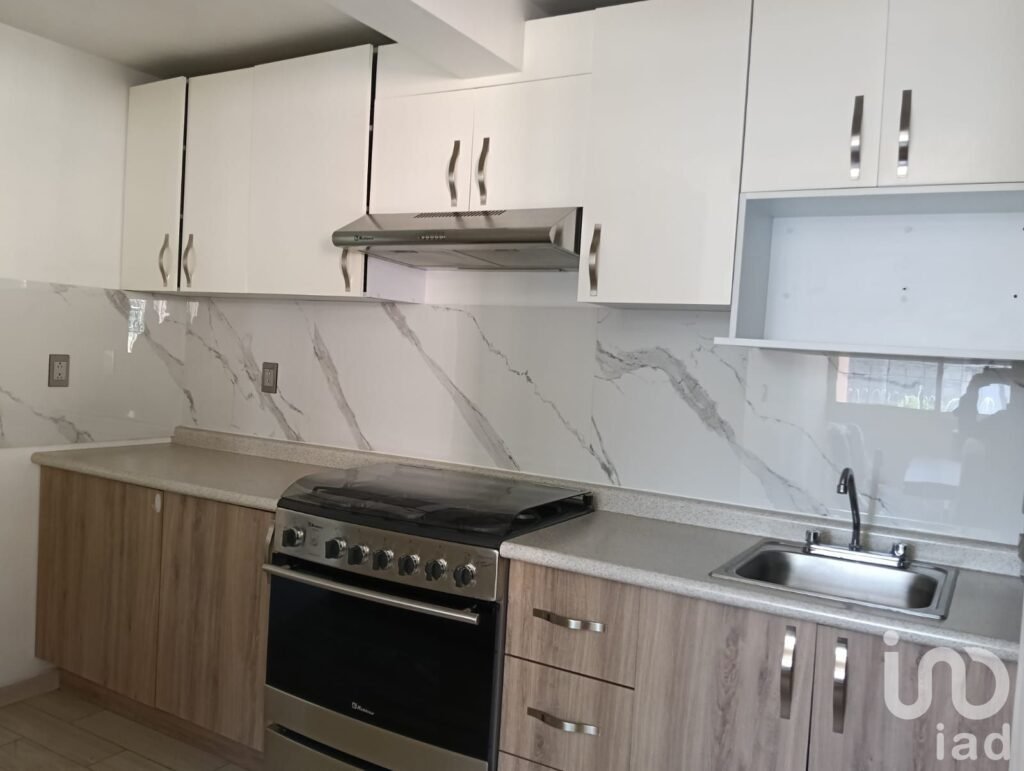 Renta departamento remodelado, Iztapalapa casi esquina Periferico Oriente