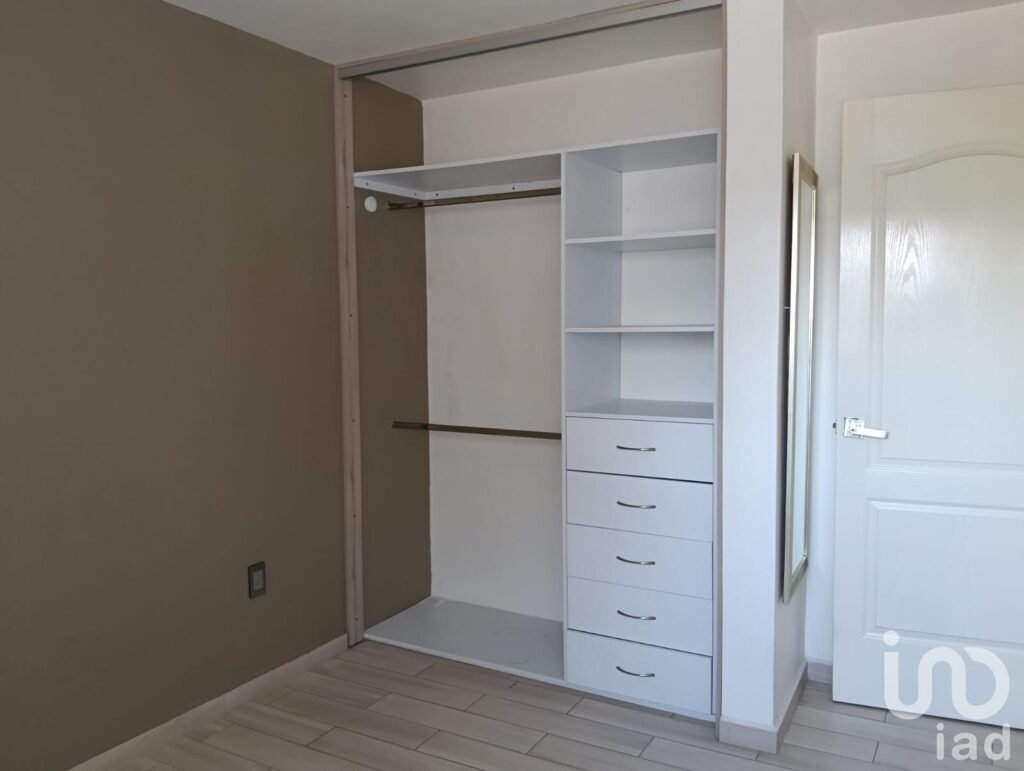 Renta departamento remodelado, Iztapalapa casi esquina Periferico Oriente