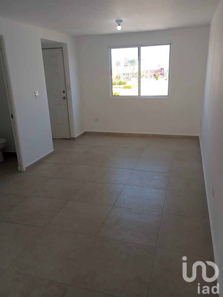 CASA EN VENTA EN FRACC CON ALBERCA EN CUAUTLANCINGO