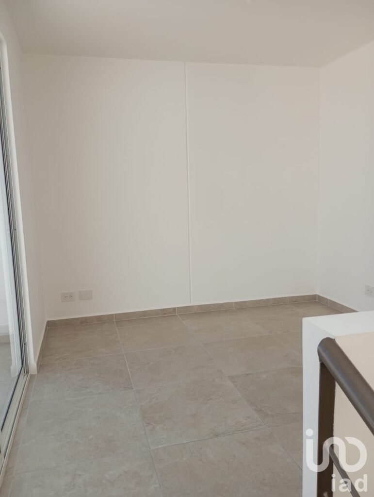 CASA EN VENTA EN FRACC CON ALBERCA EN CUAUTLANCINGO