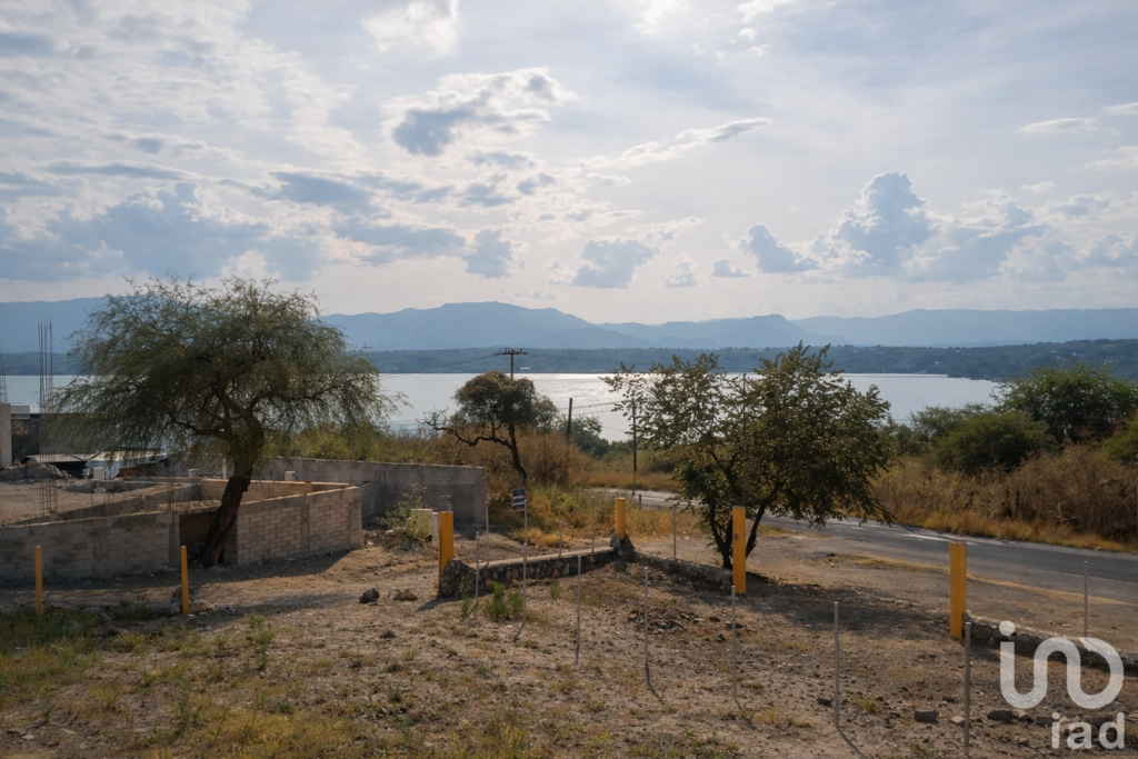Terreno en Venta en Tequesquitengo, Morelos con vista al lago - 2350242 terreno en venta terreno en venta en tequesquitengo morelos con vista al lago 293226