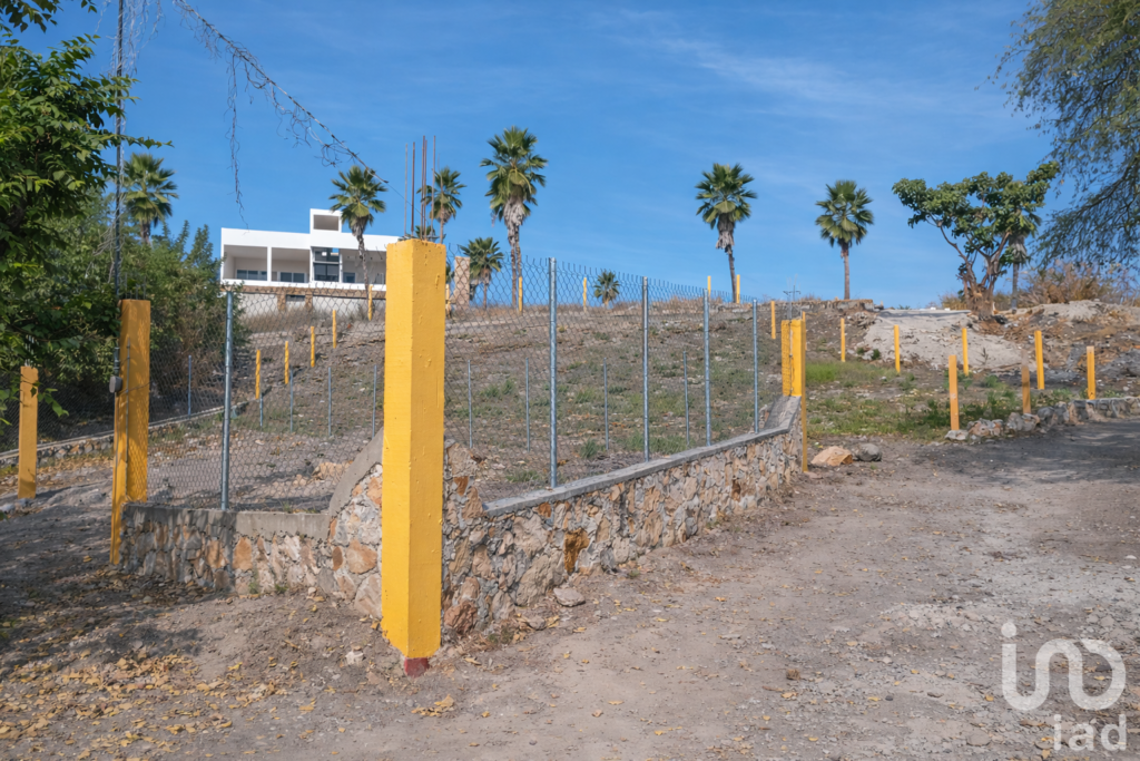 Terreno en Venta en Tequesquitengo, Morelos con vista al lago