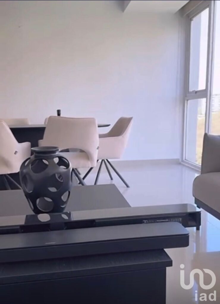 DEPARTAMENTO EN RENTA AMUEBLADO EN BOSQUE REAL