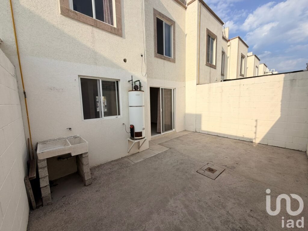 Casa en renta Av. Vía Catania 1 B El Mirador, Marqués, Querétaro CP 76246